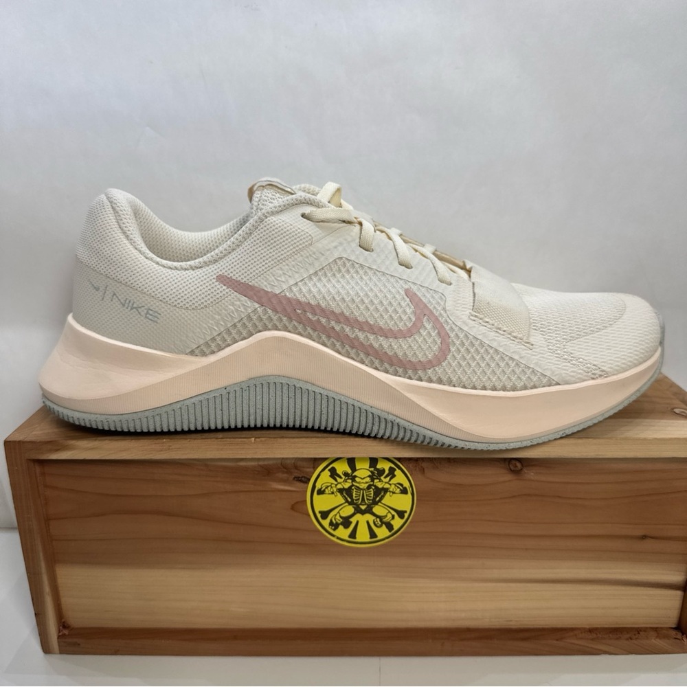 Nike MC Trainer 2 Pale Ivory Guava Ice Running Shoes DM0824-104 Women's Sizes 9